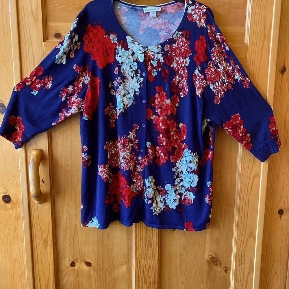 Lovely Coldwater Creek printed cardigan